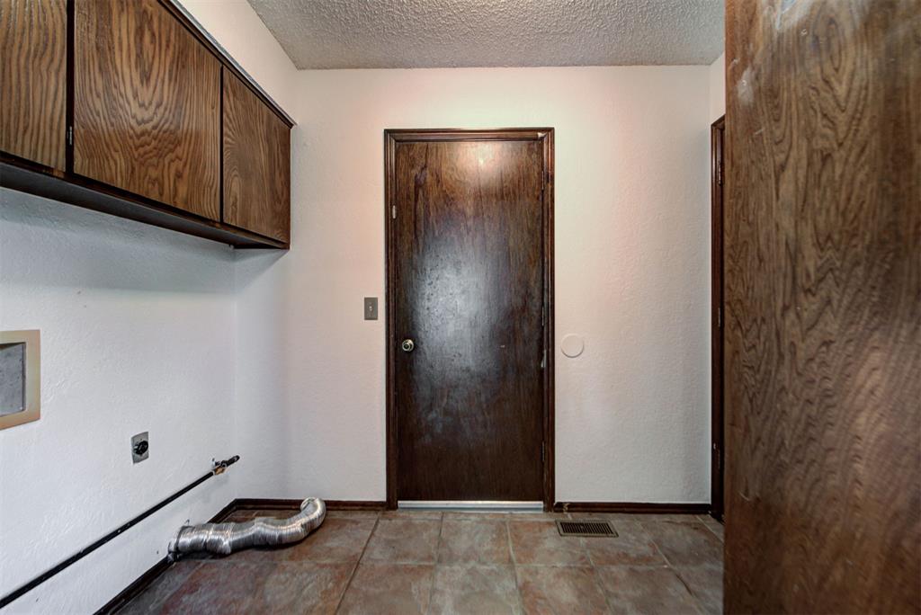 9013 Aaron Drive Property Photo 27