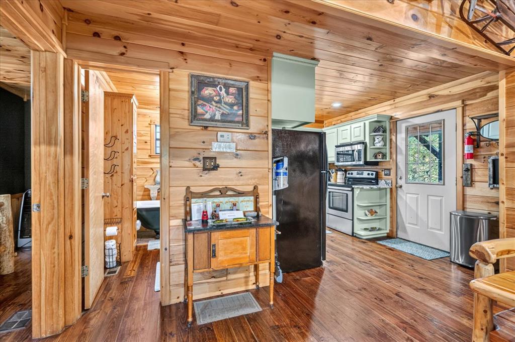 673 Mako Road Property Photo 31