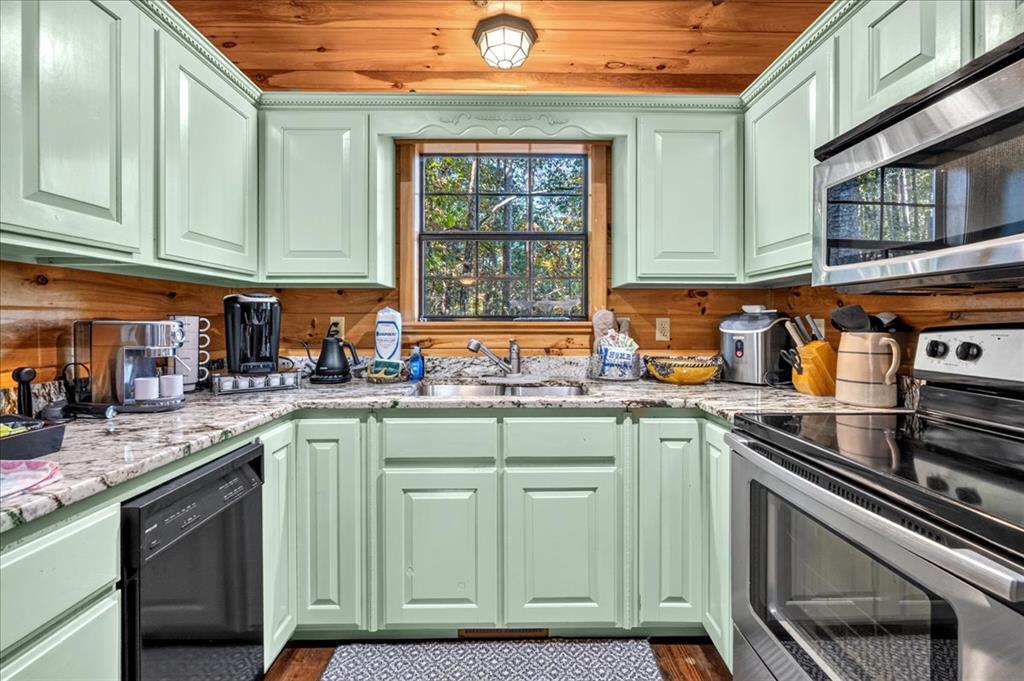 673 Mako Road Property Photo 33
