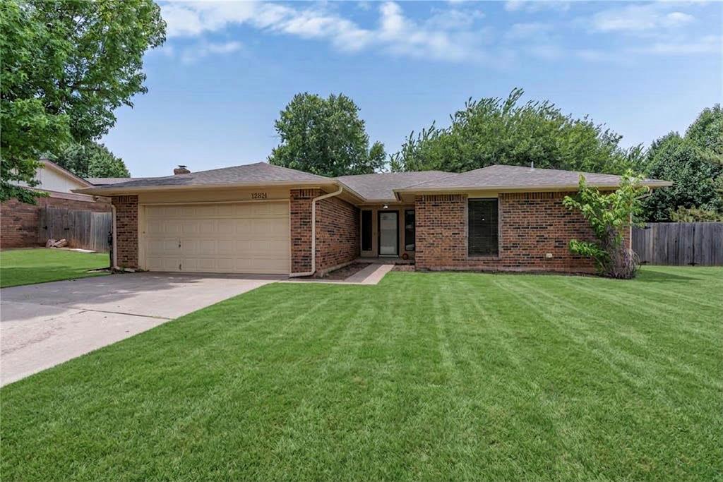 12521 Clarence Court Property Photo 1