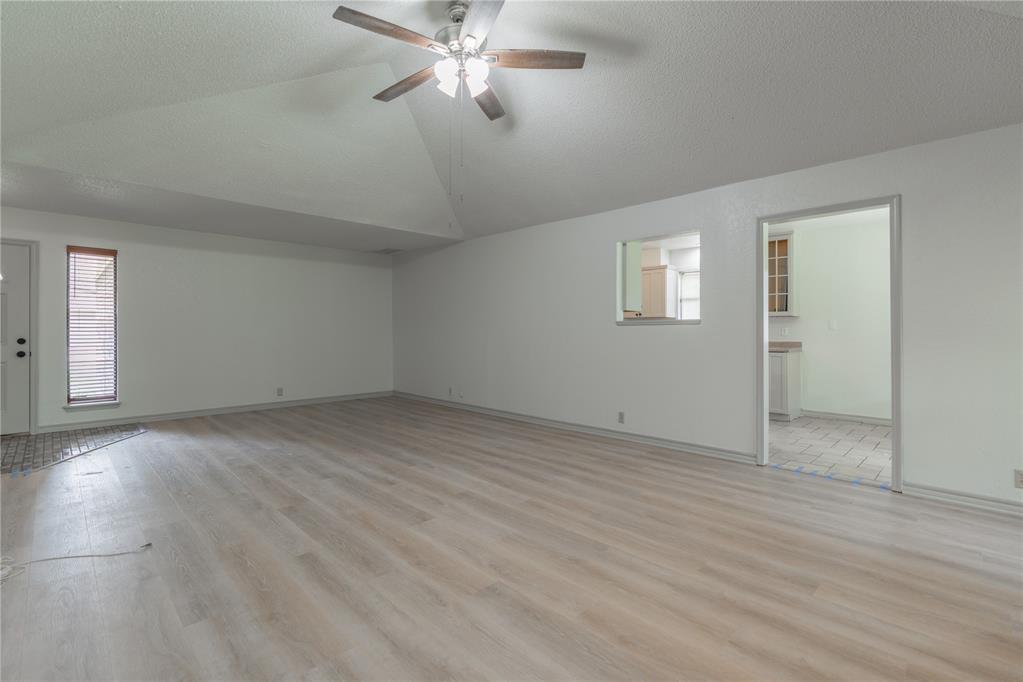 12521 Clarence Court Property Photo 6