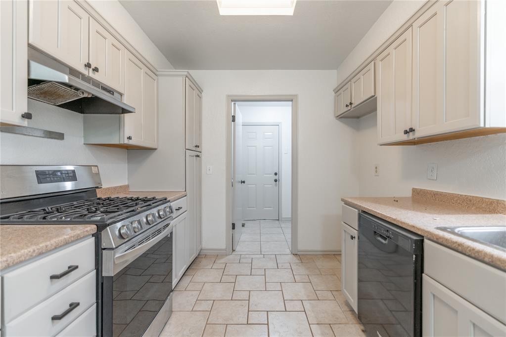 12521 Clarence Court Property Photo 12