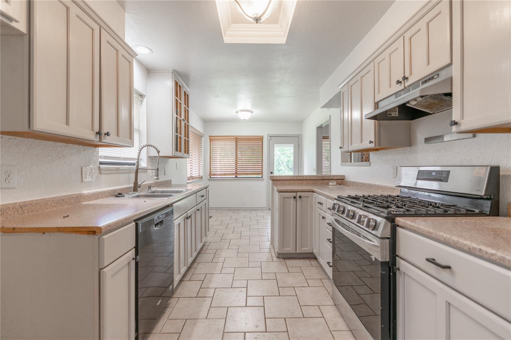 12521 Clarence Court Property Photo 14