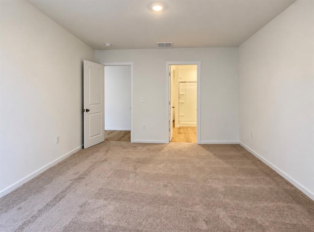 16313 Maroon Drive Property Photo 11