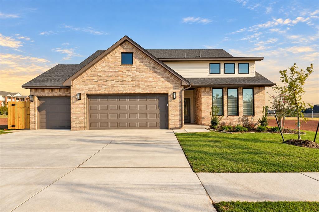 6709 NW 144th Circle Property Photo 1