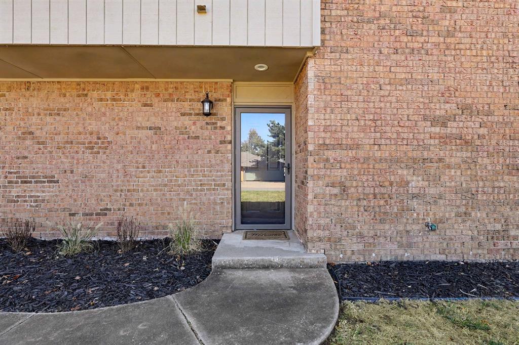 3712 Nw 125th Street Property Photo 3