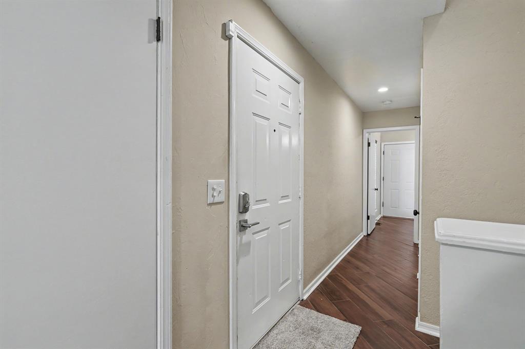 3712 Nw 125th Street Property Photo 5