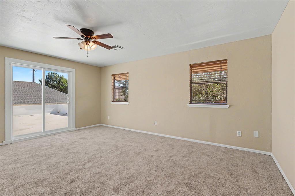 3712 Nw 125th Street Property Photo 12