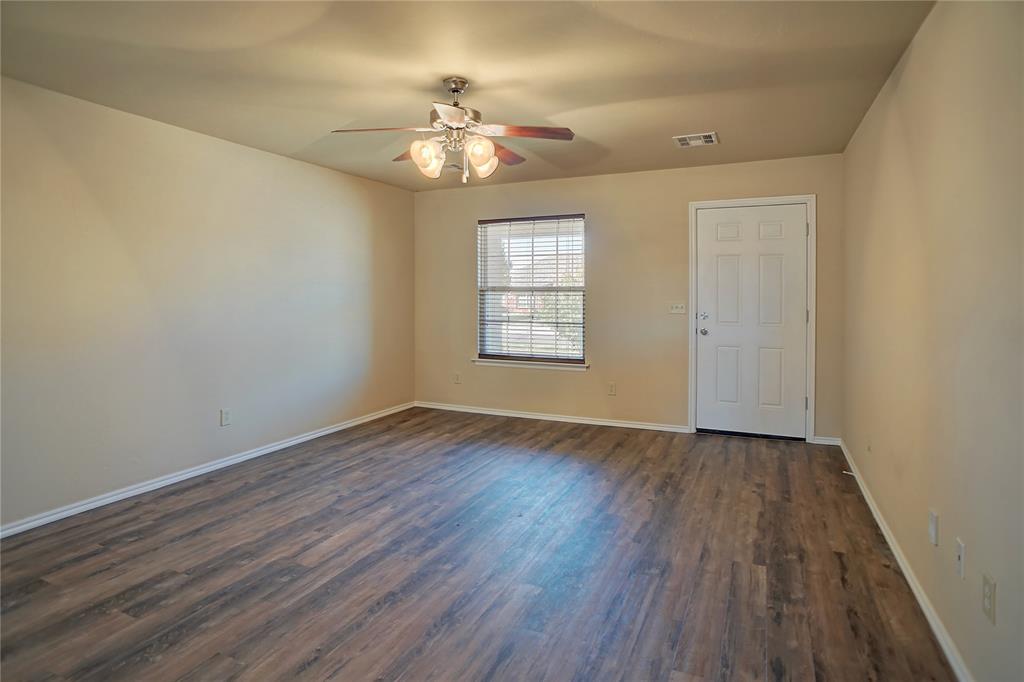 11920 Nw 136th Terrace Property Photo 3