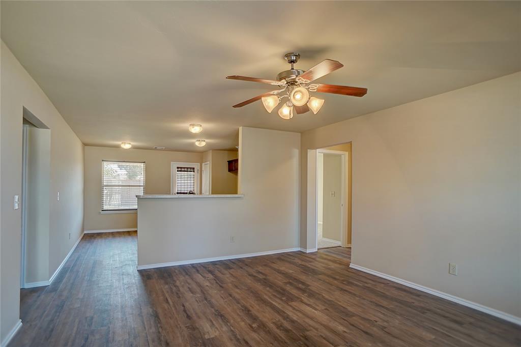 11920 Nw 136th Terrace Property Photo 4