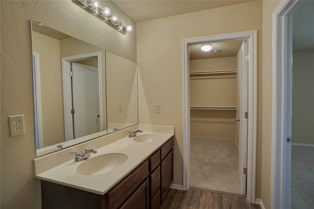 11920 Nw 136th Terrace Property Photo 13