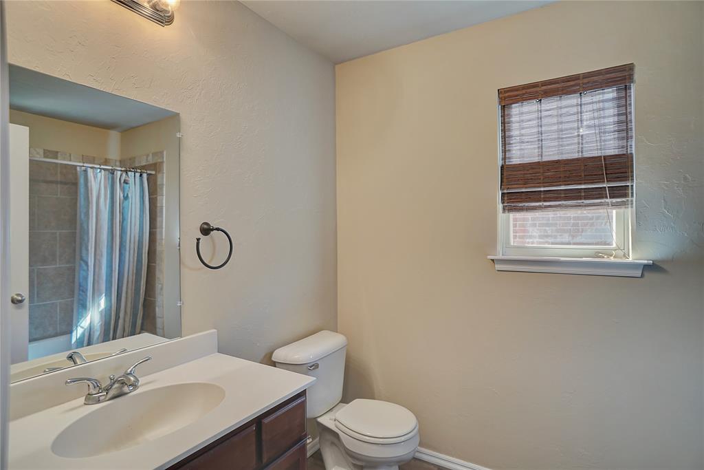 11920 Nw 136th Terrace Property Photo 22