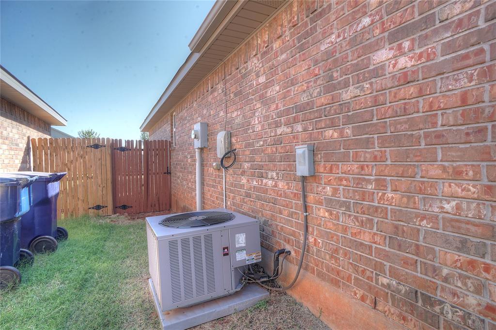 11920 Nw 136th Terrace Property Photo 30