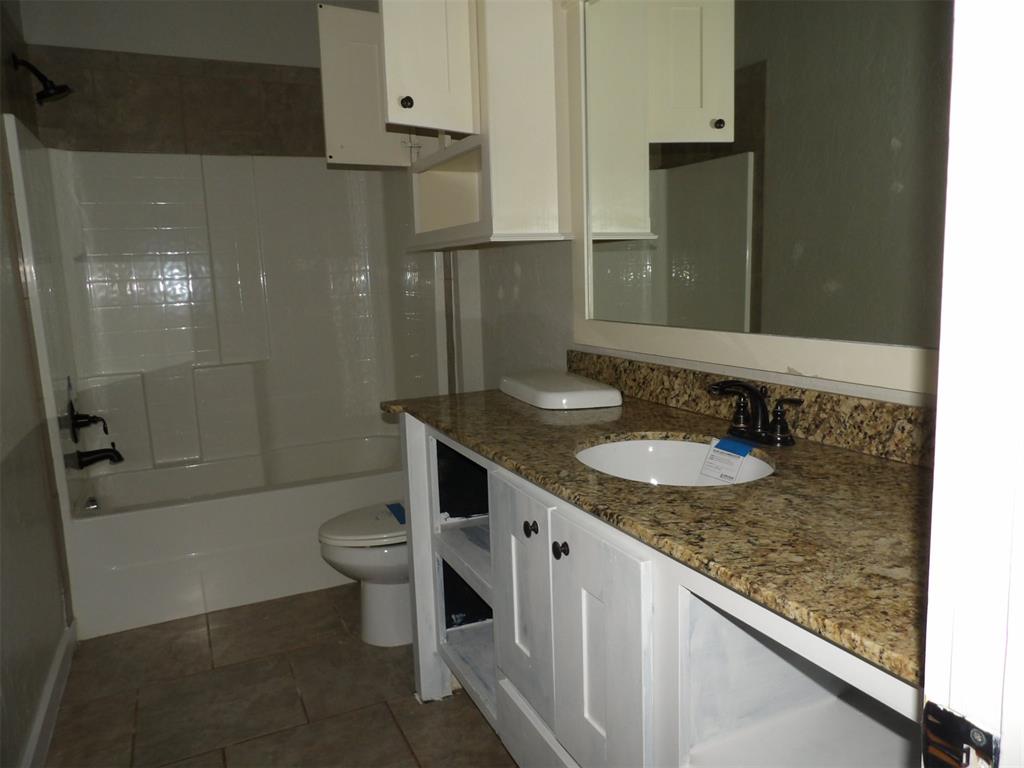 11424 Nw 109th Street Property Photo 4
