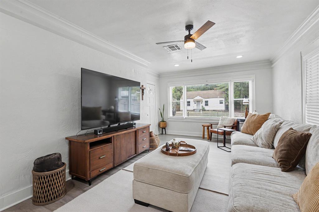 1217 Sw 23rd Street Property Photo 2
