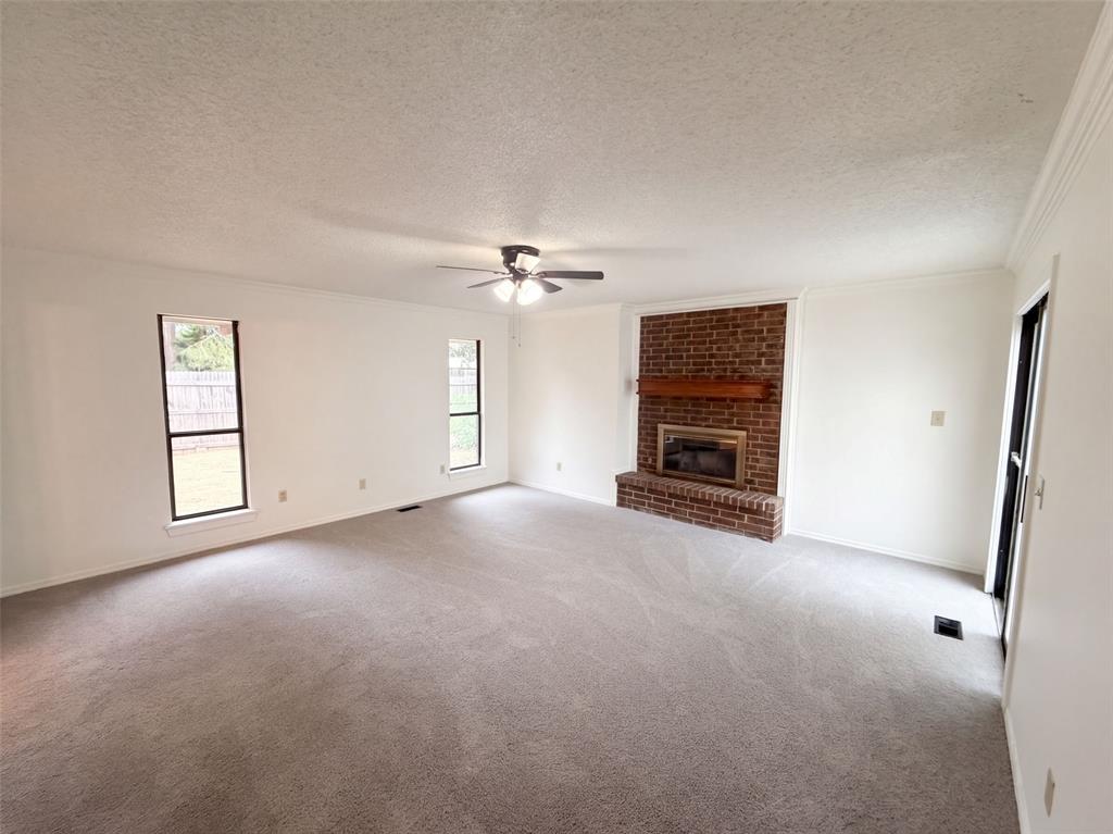8405 Nw 109th Street Property Photo 4