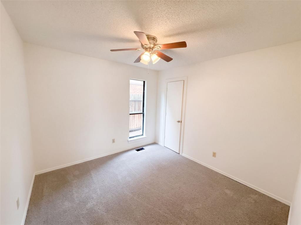 8405 Nw 109th Street Property Photo 15