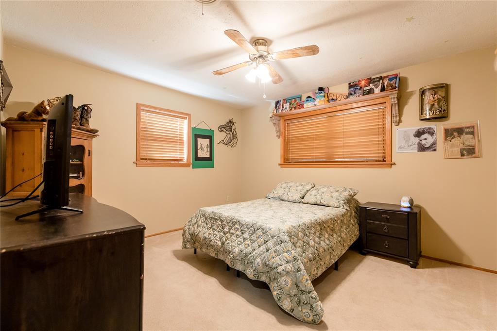 903 S Cearlock Avenue Property Photo 12