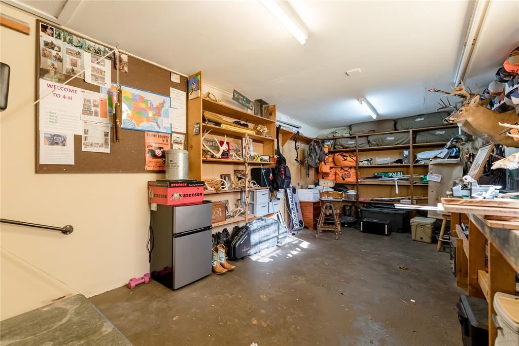 903 S Cearlock Avenue Property Photo 16