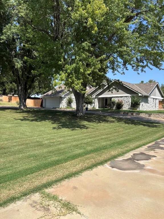 1611 E Coffee Creek Road Property Photo 6