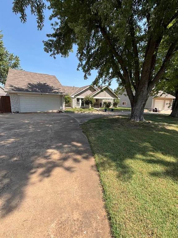 1611 E Coffee Creek Road Property Photo 10