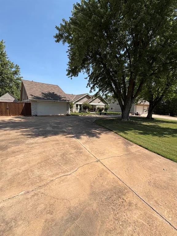 1611 E Coffee Creek Road Property Photo 14