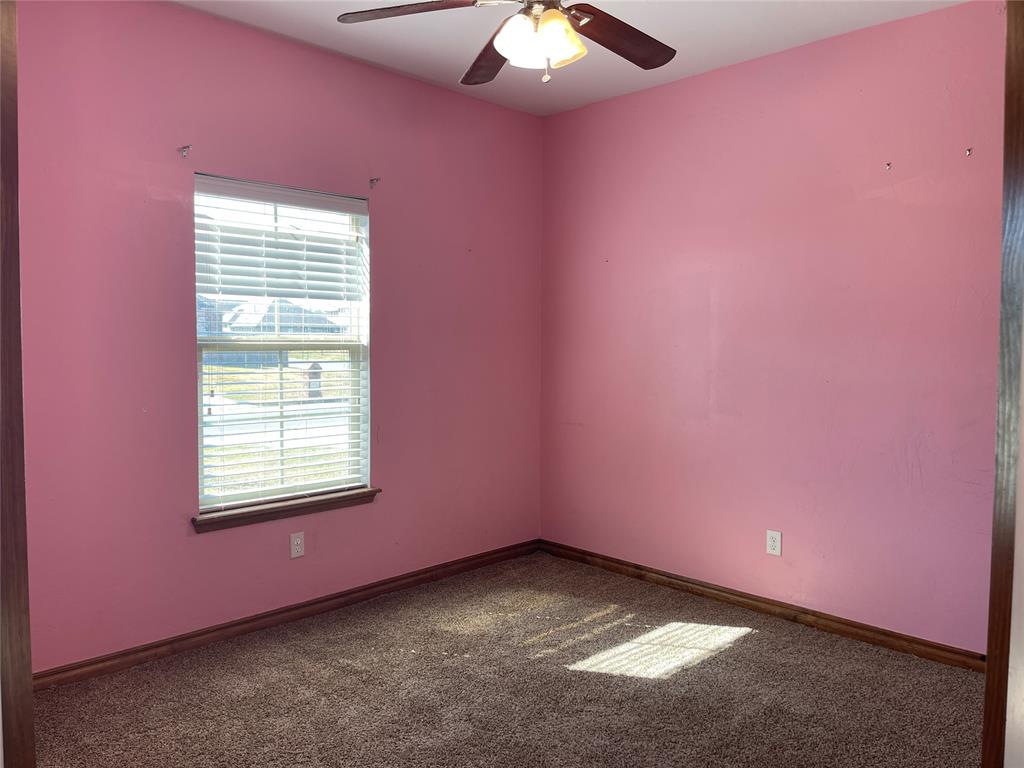 14717 S Broadway Avenue Property Photo 7