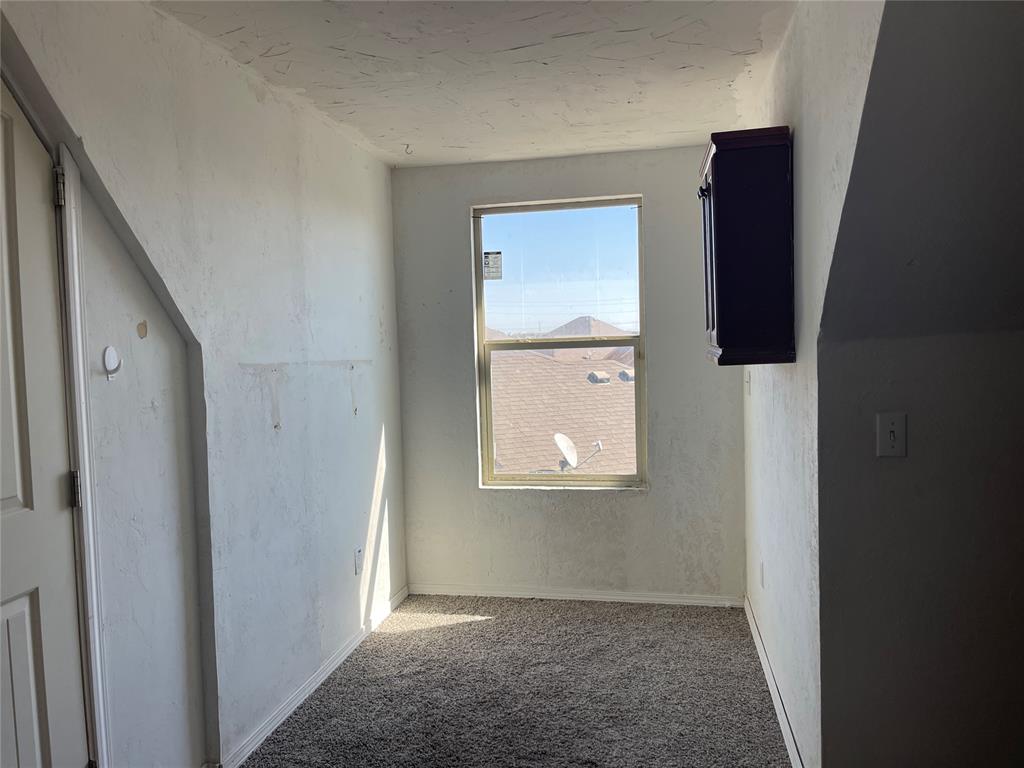 14717 S Broadway Avenue Property Photo 20