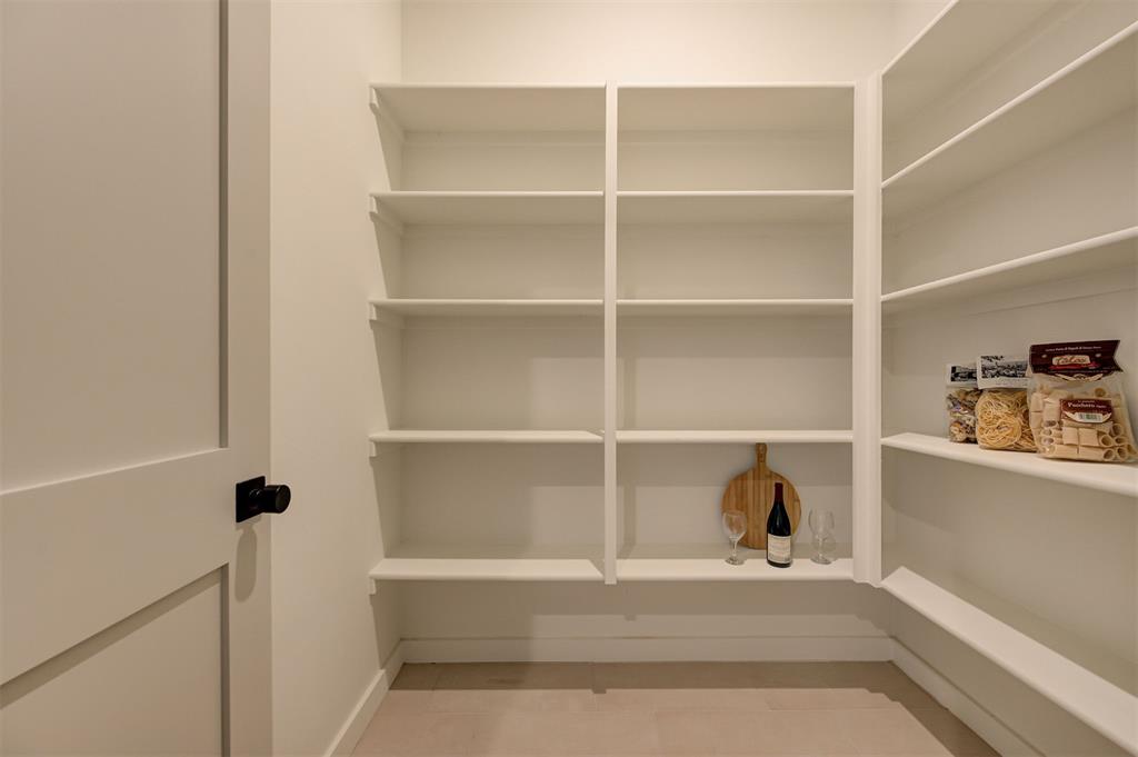 5721 Red Valley Drive Property Photo 17