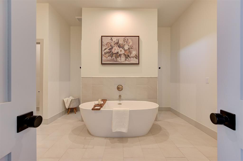 5721 Red Valley Drive Property Photo 22