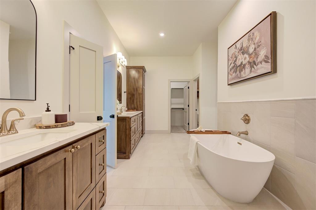 5721 Red Valley Drive Property Photo 23
