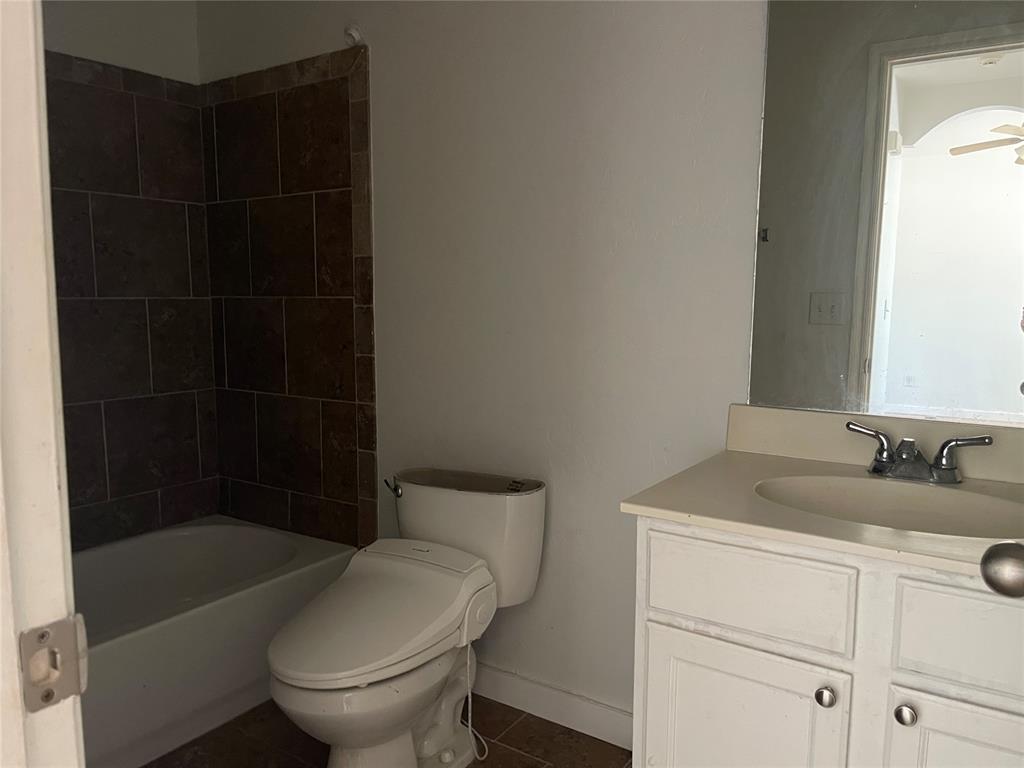 8033 Erryn Lane Property Photo 10