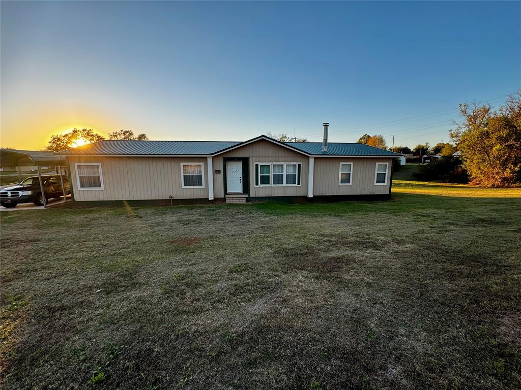 260 S Schley Avenue Property Photo 1