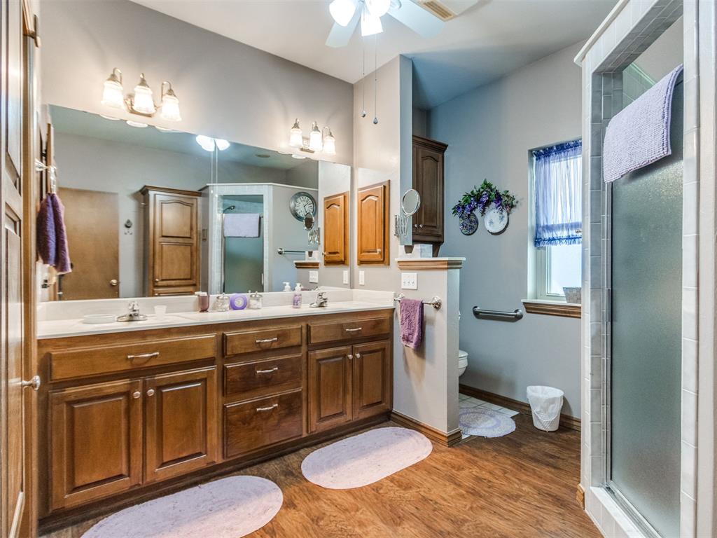 12608 Chisholm Spur Property Photo 16