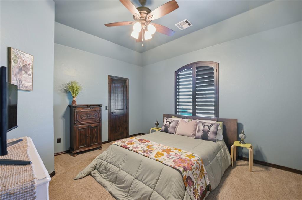 2900 Fontaine Place Property Photo 15