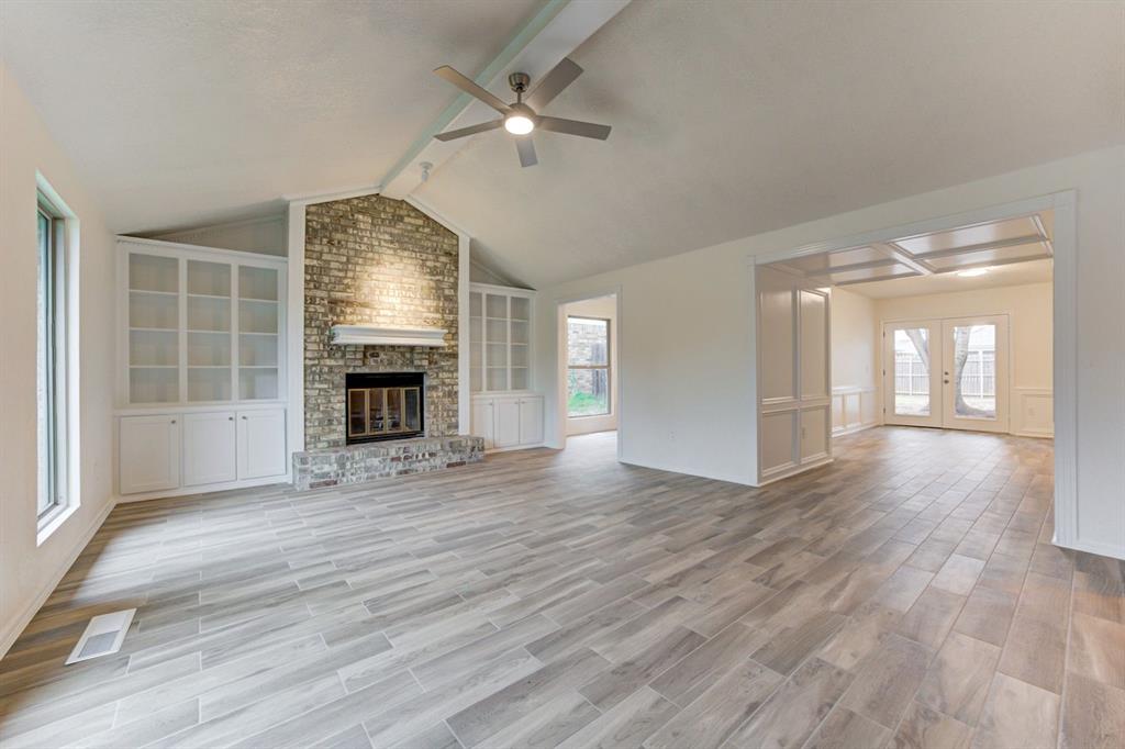 2712 Clover Glen Drive Property Photo 8