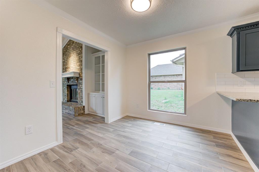 2712 Clover Glen Drive Property Photo 15