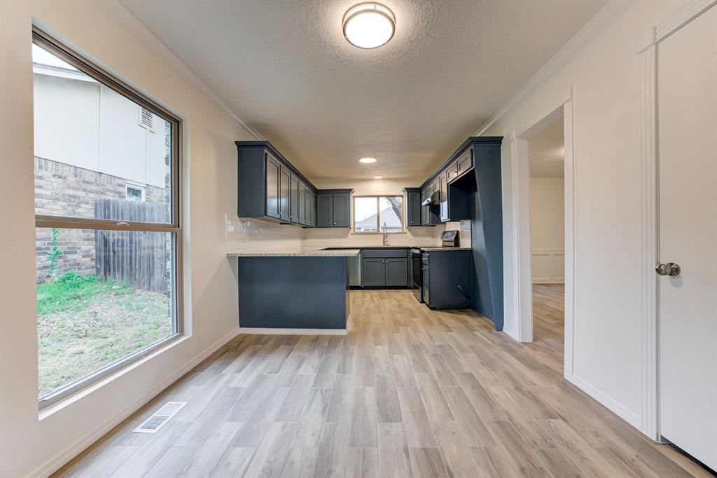 2712 Clover Glen Drive Property Photo 16