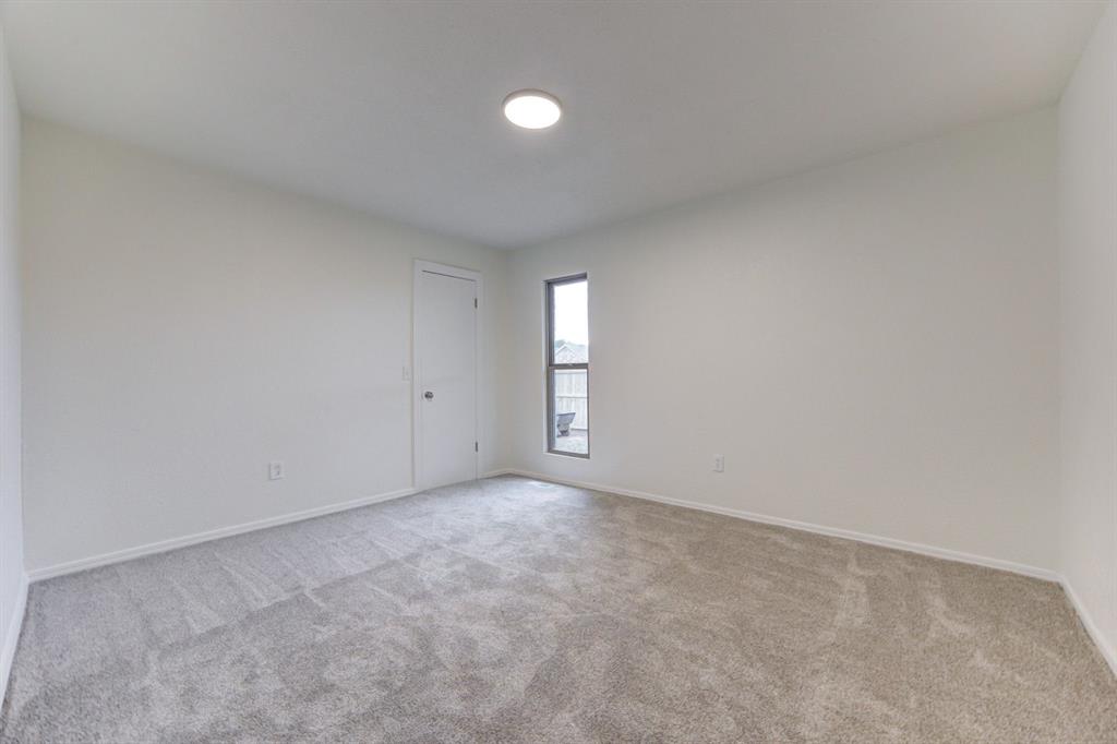2712 Clover Glen Drive Property Photo 32