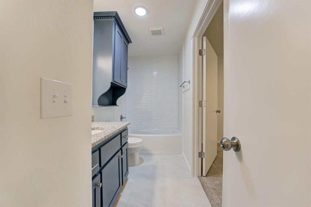2712 Clover Glen Drive Property Photo 34