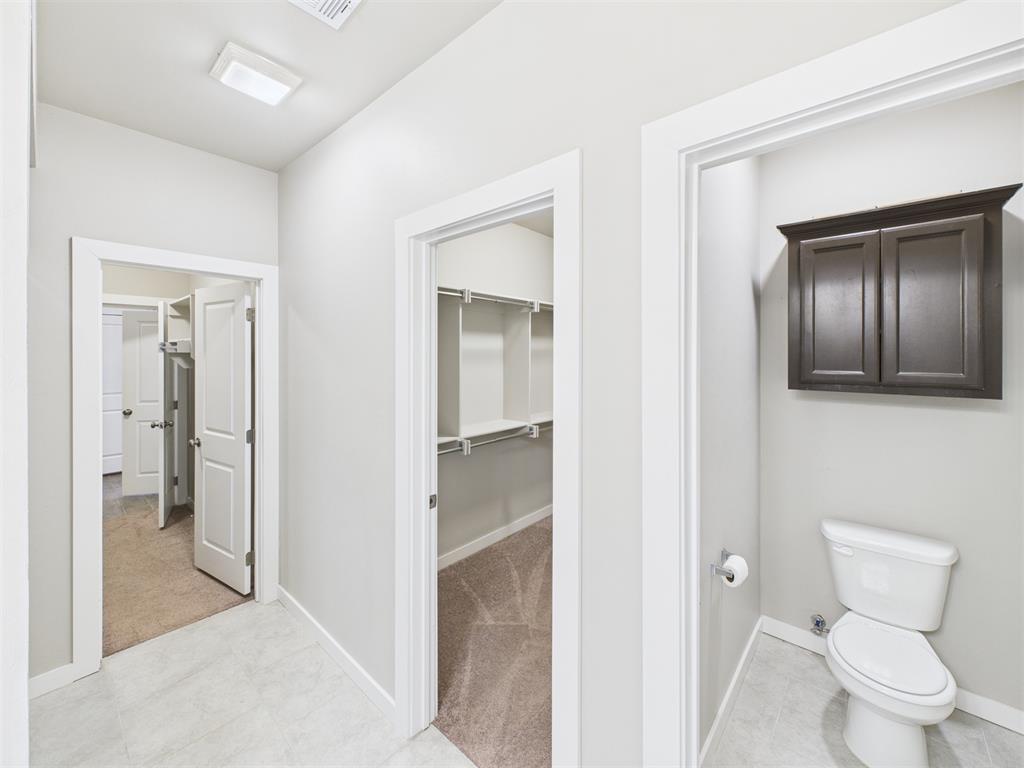 11601 Split Oak Circle Property Photo 18