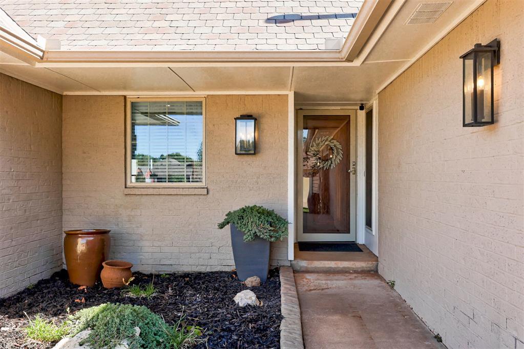 12208 Cantle Road Property Photo 3