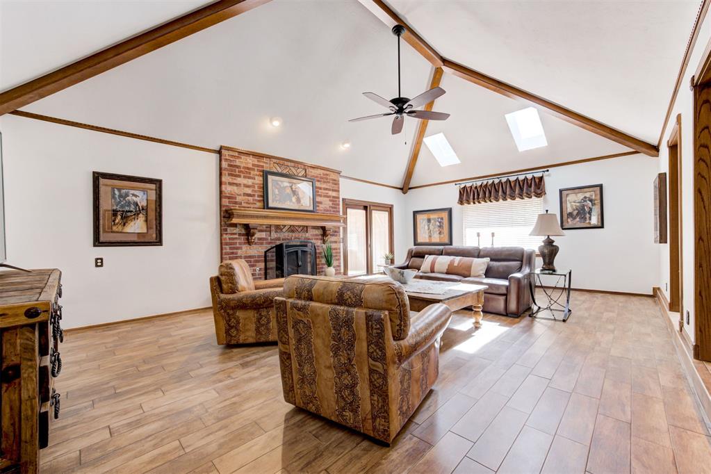 12208 Cantle Road Property Photo 4