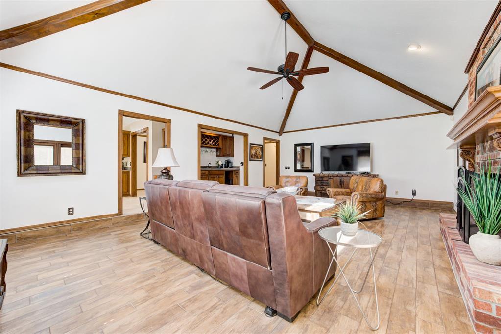 12208 Cantle Road Property Photo 6