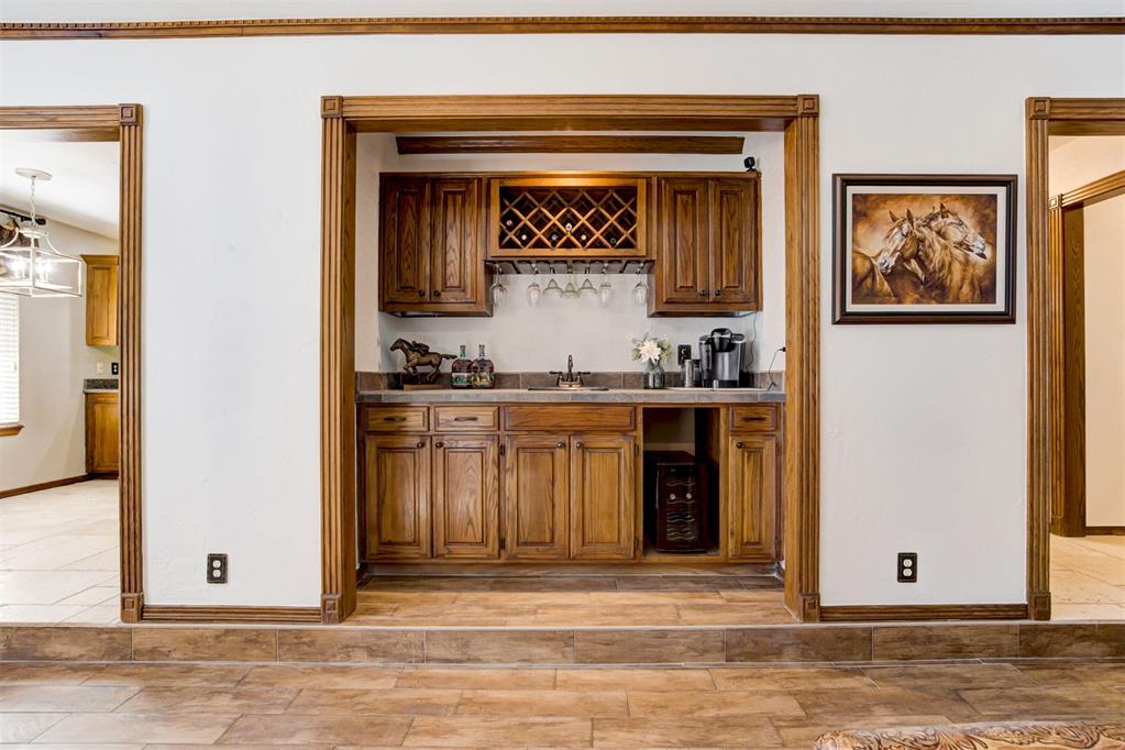 12208 Cantle Road Property Photo 8