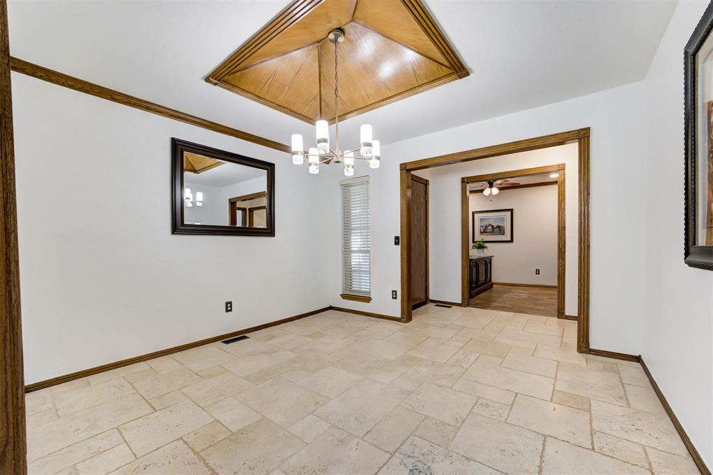 12208 Cantle Road Property Photo 9