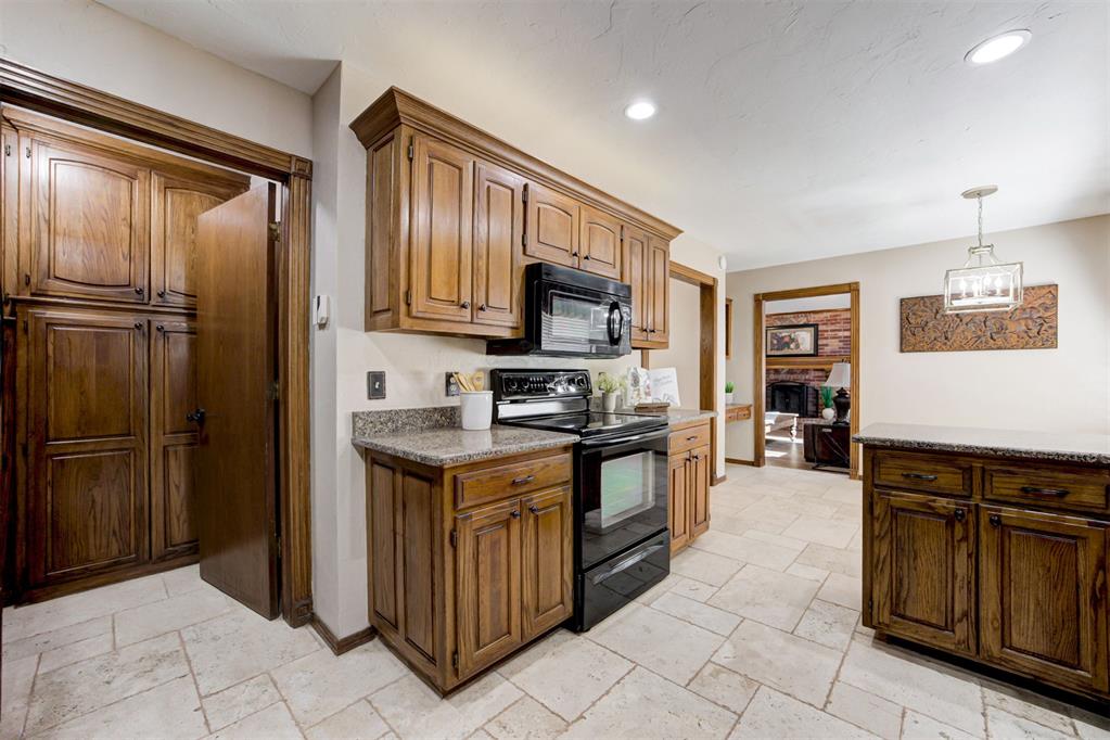 12208 Cantle Road Property Photo 19