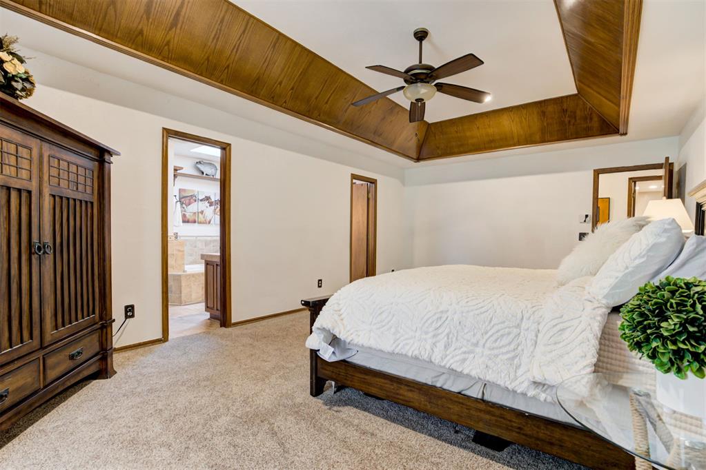 12208 Cantle Road Property Photo 24