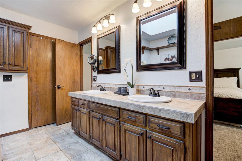 12208 Cantle Road Property Photo 27