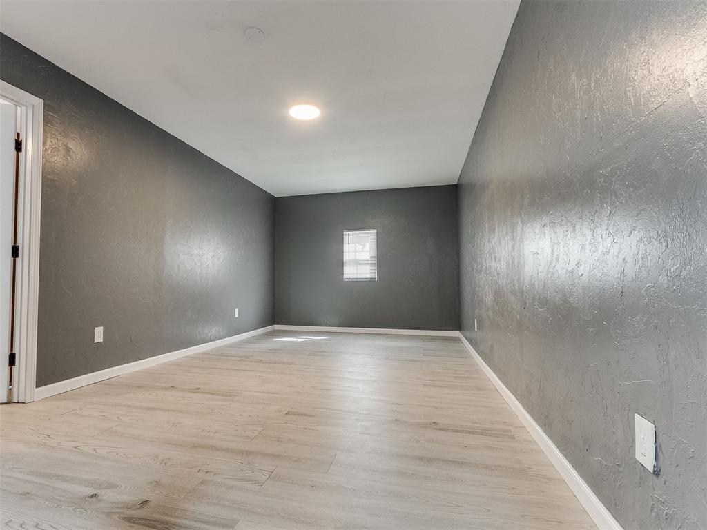 1305 Juniper Circle Property Photo 12
